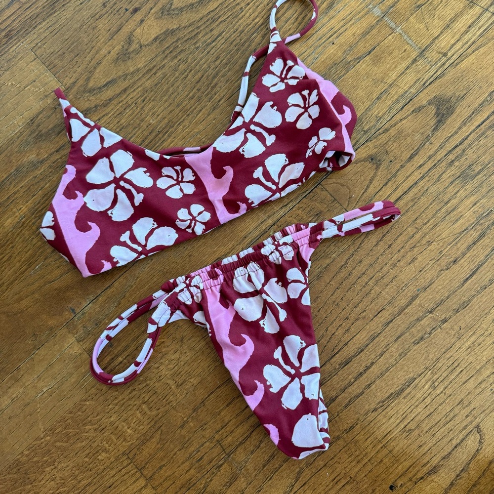 Benoa Papeete Print 2 Piece Set Small Anini Bottoms + Babe Top